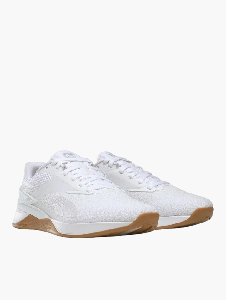 90KB 2001 null null null 21 18 3 9 2003 null rNBFmRPDBg79hM